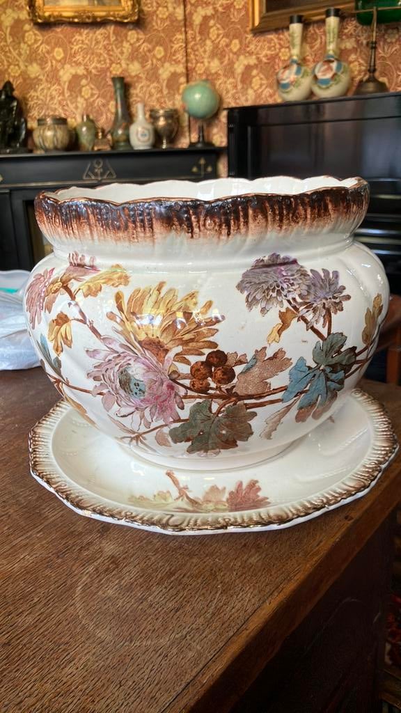 Regout bloempot cachepot Aster 1890, Ophalen of Verzenden