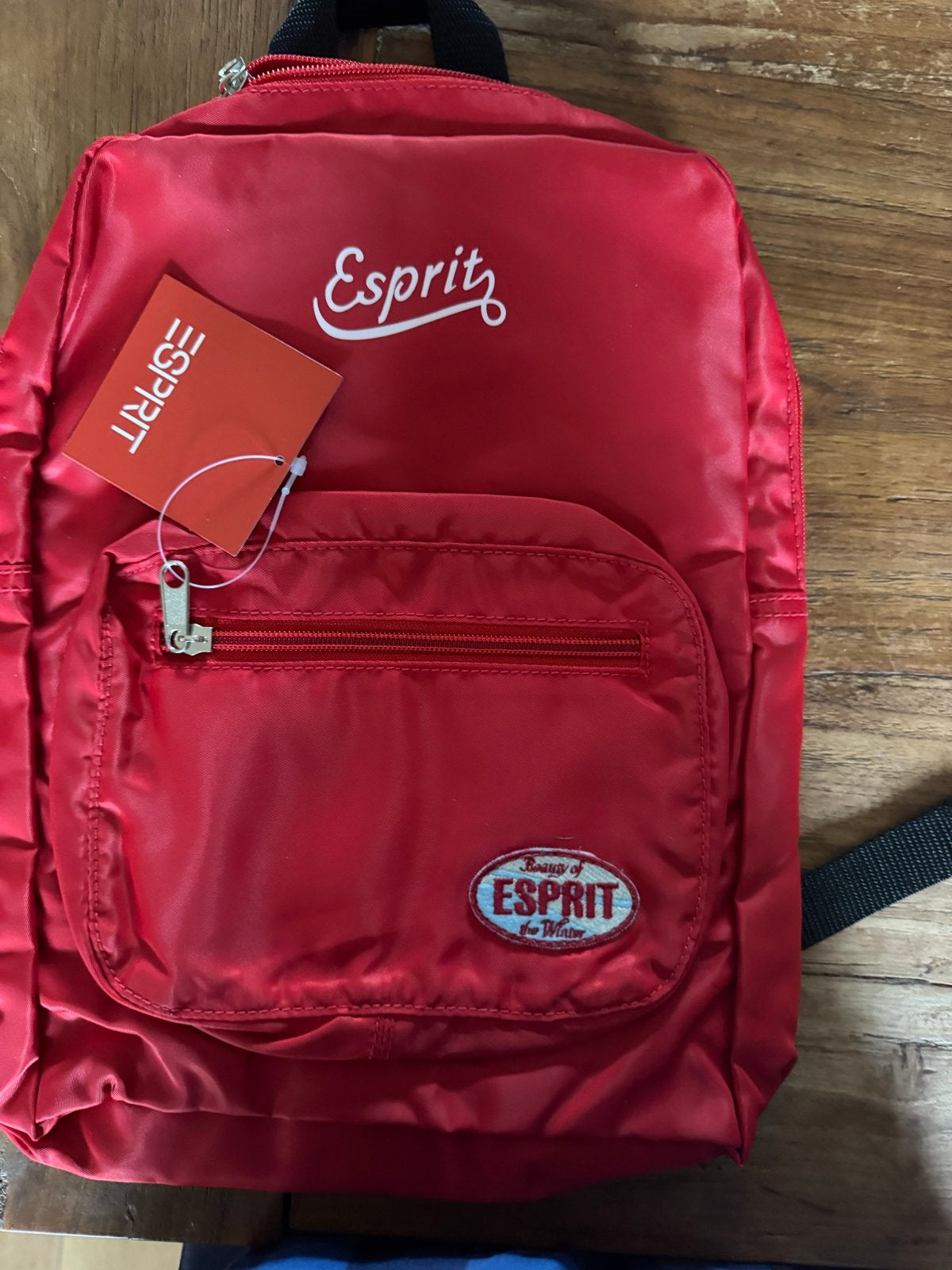Nieuwe Esprit rugzak - Rood met labels, Overige merken, Nieuw, Ophalen of Verzenden, Minder dan 25 cm