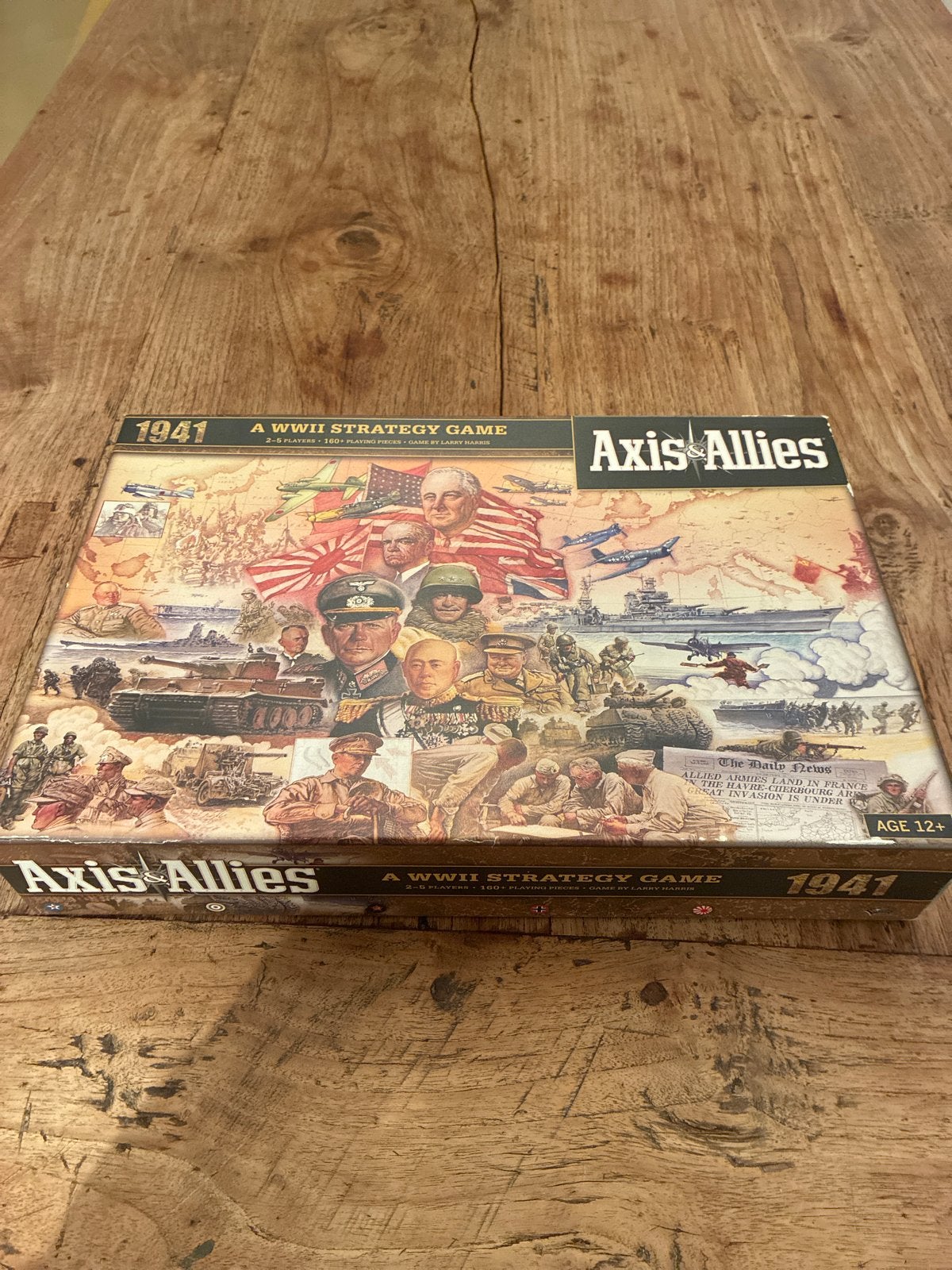 Axis & Allies 1941 - Strategisch WOII Bordspel (Nieuwstaat), Hobby en Vrije tijd, Drie of vier spelers, Ophalen, Zo goed als nieuw