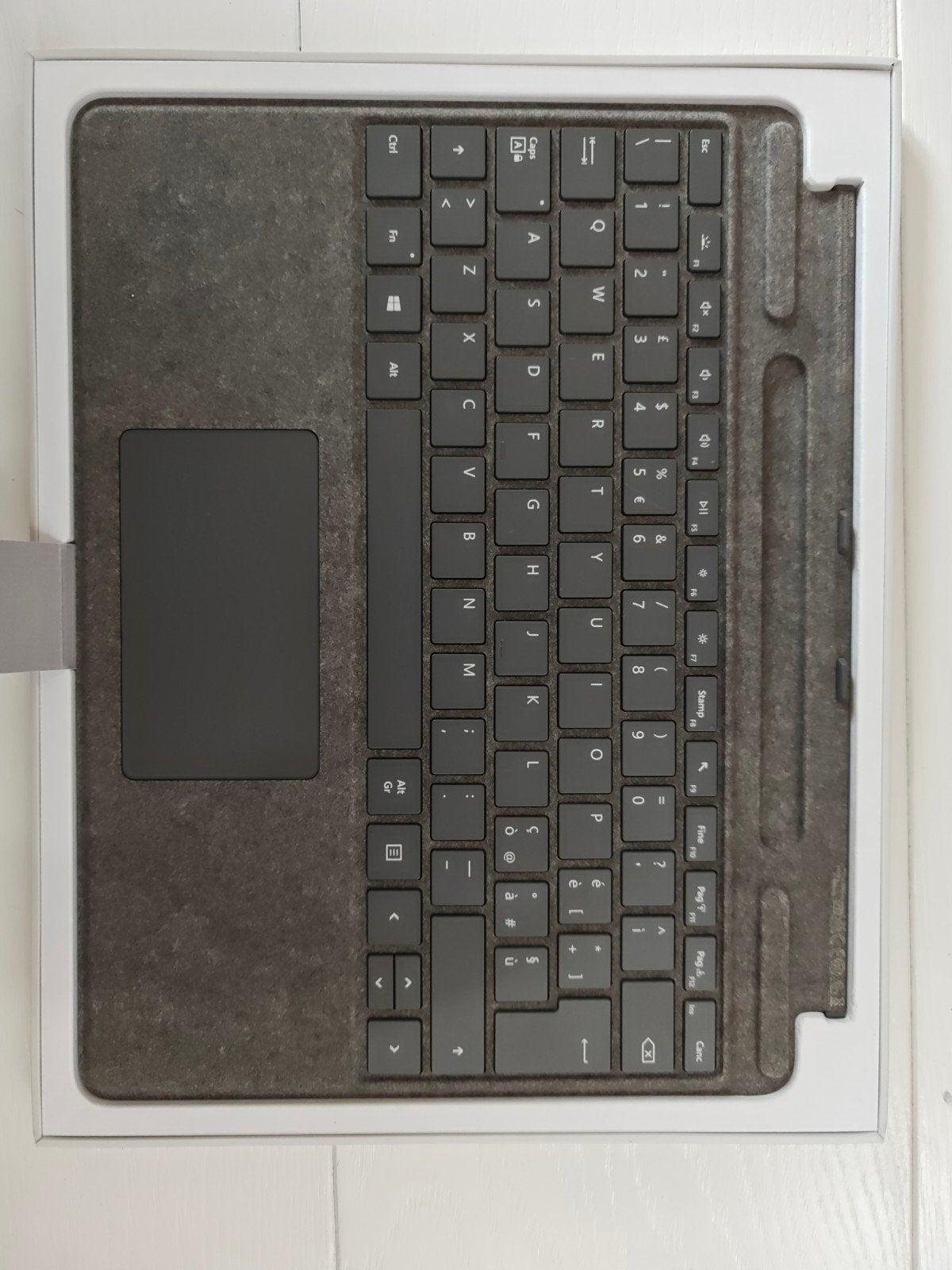 Microsoft Surface Pro Toetsenbord - Zo goed als nieuw, Computers en Software, Ophalen of Verzenden, Zo goed als nieuw, Draadloos
