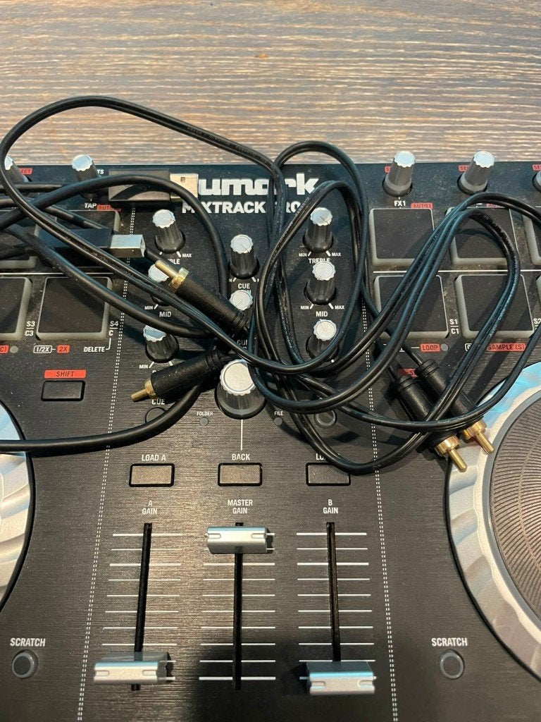Foto 4 van Numark pro 2 draaitafel
