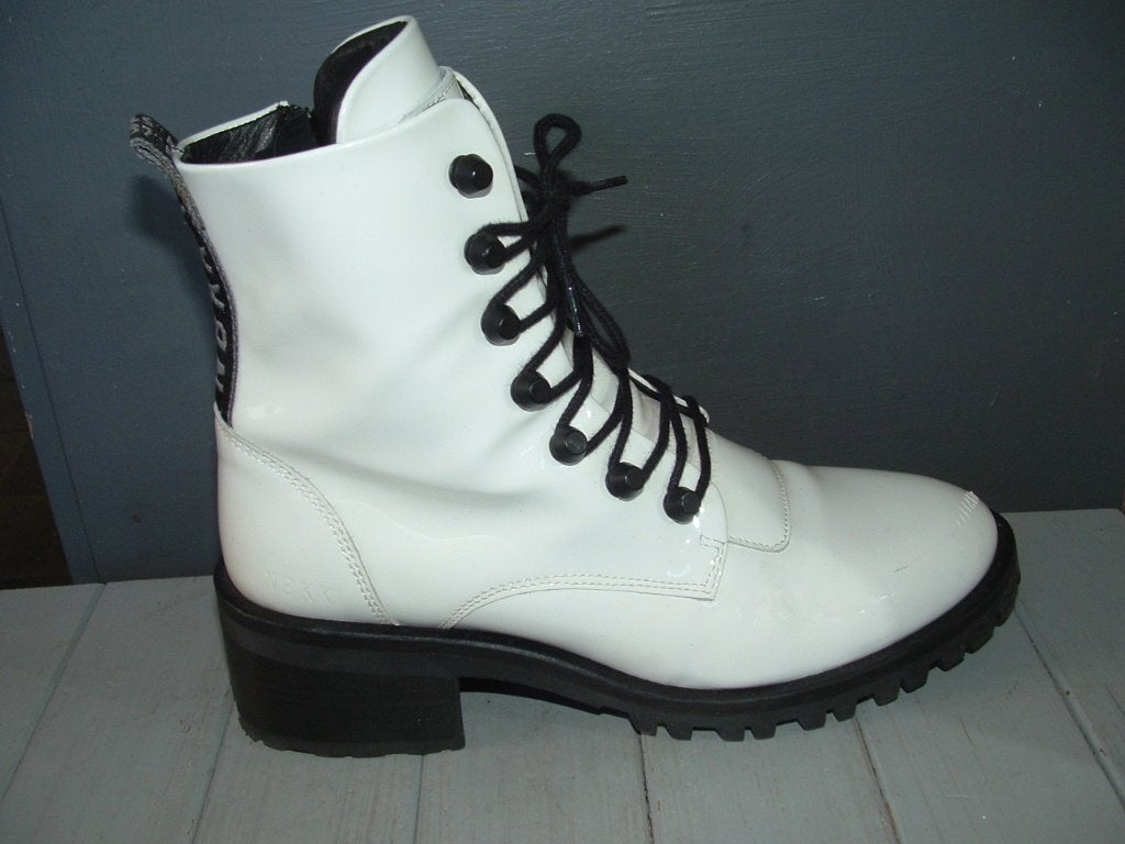 Nubbik NBKK wit lakleer Djuna Cone veterschoen boots maat 38, Kleding | Dames, Schoenen, Djuna Cone, Wit, Overige typen, Ophalen of Verzenden