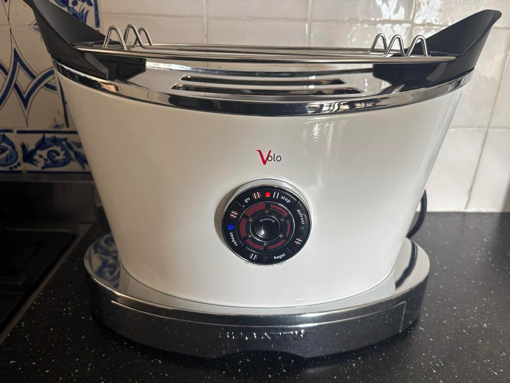 Bugatti Volo Toaster Broodrooster - Italiaans design, Ophalen of Verzenden, Zo goed als nieuw, Uitneembare kruimellade