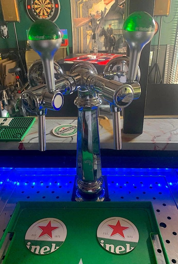 Te koop dubbelen Heineken tapkraan tapzuil met verlichting, Ophalen of Verzenden, Zo goed als nieuw