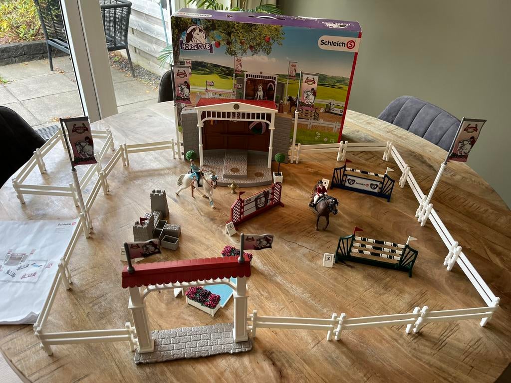 Schleich springwedstrijd / toernooi met hindernissen (42338), Verzamelen, Speelgoed, Ophalen of Verzenden, Zo goed als nieuw
