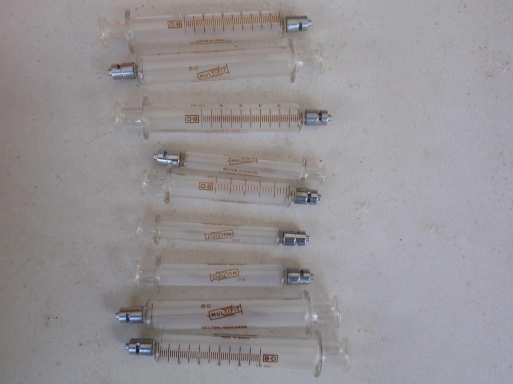 vintage glazen injectie spuiten, Diversen, Verpleegmiddelen, Ophalen of Verzenden, Nieuw