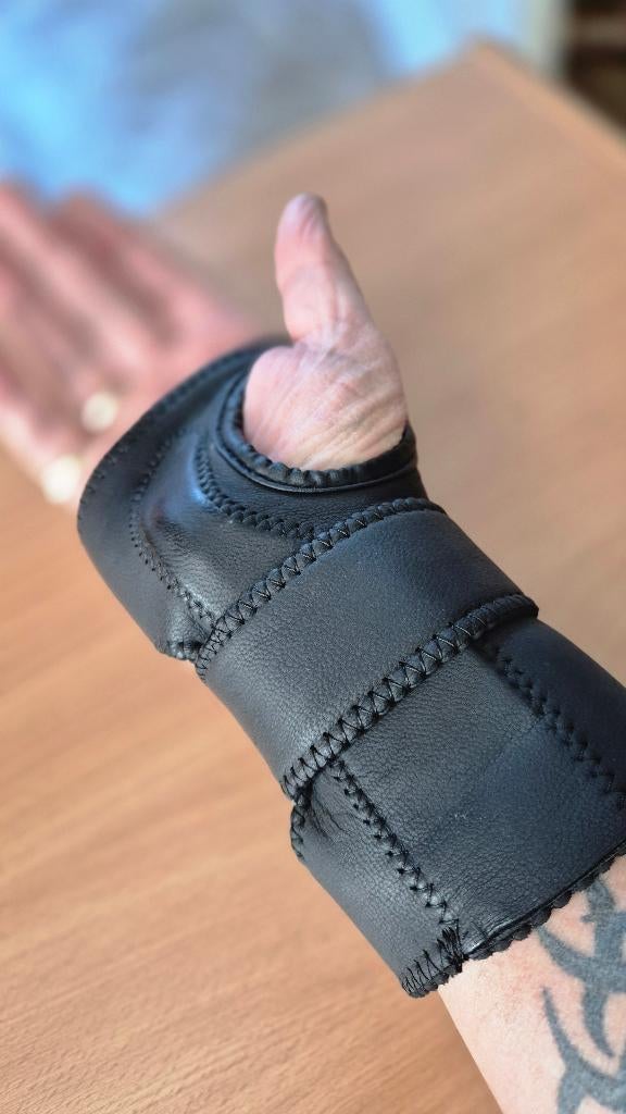 Polssteun, Sport en Fitness, Bowlen, Ophalen of Verzenden, Zo goed als nieuw, Handschoen of Beschermer