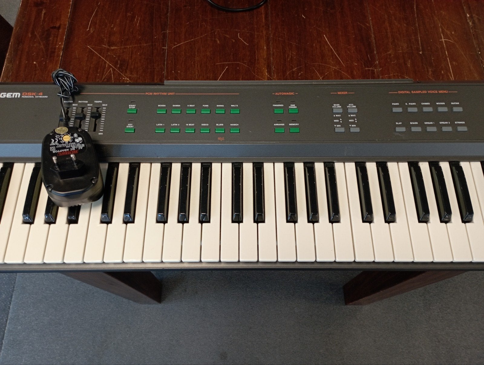 Gem DSK+4 Keyboard, Ophalen of Verzenden, Gebruikt, 61 toetsen, Gem