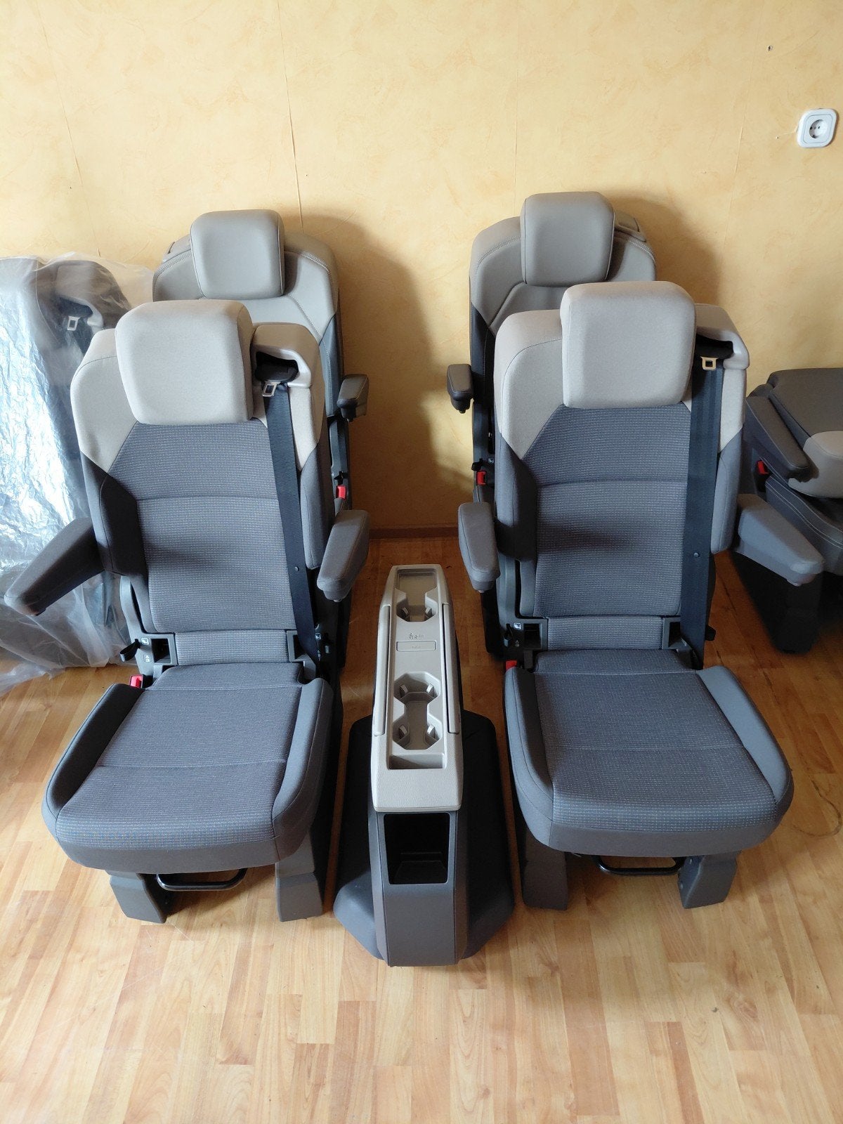 Uniek Setje VW Transporter T7 Multivan Stoelen (stof), Ophalen of Verzenden, Nieuw, Volkswagen