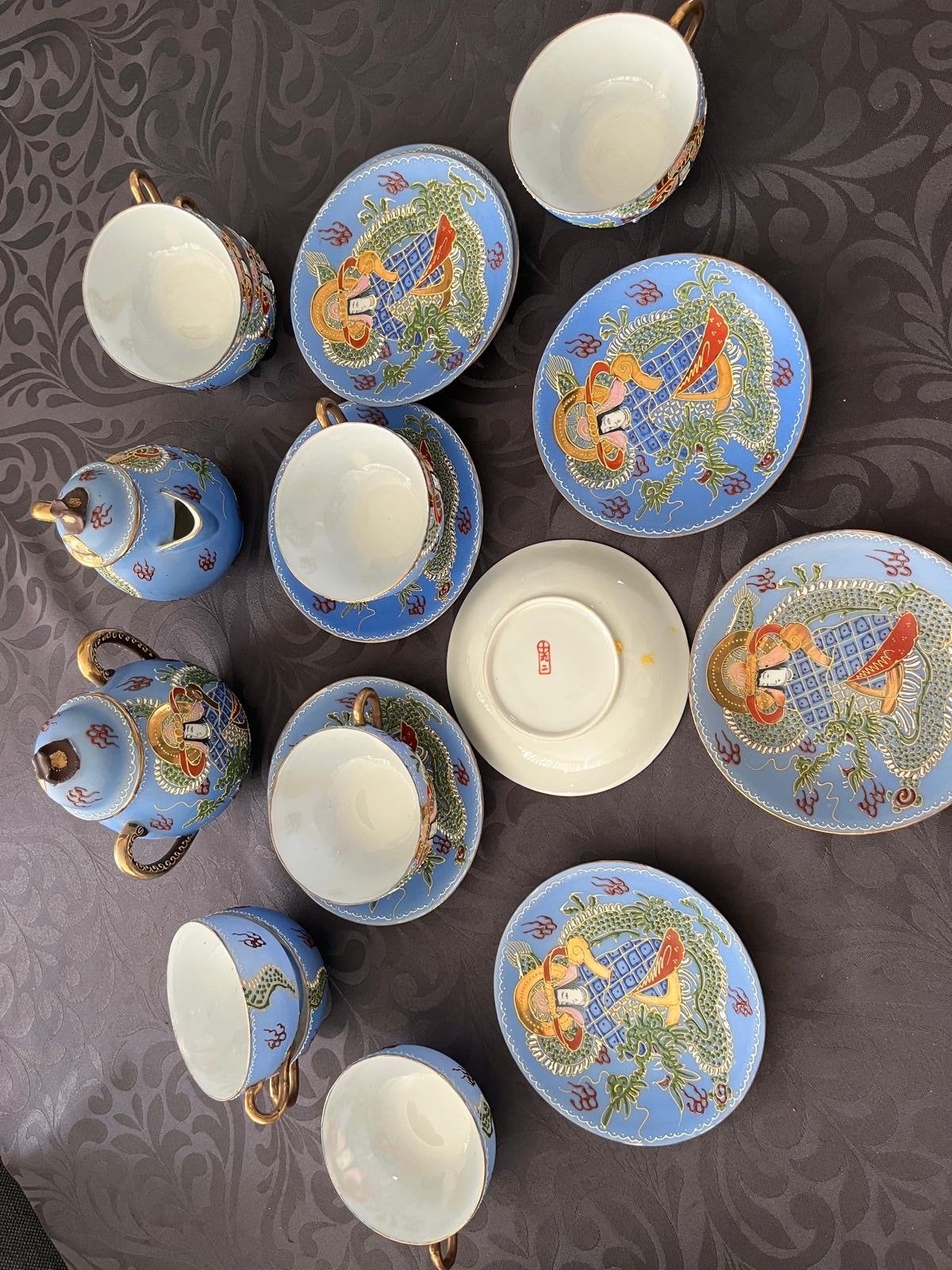 Prachtig Chinees porseleinen theeservies met drakenmotief, Ophalen