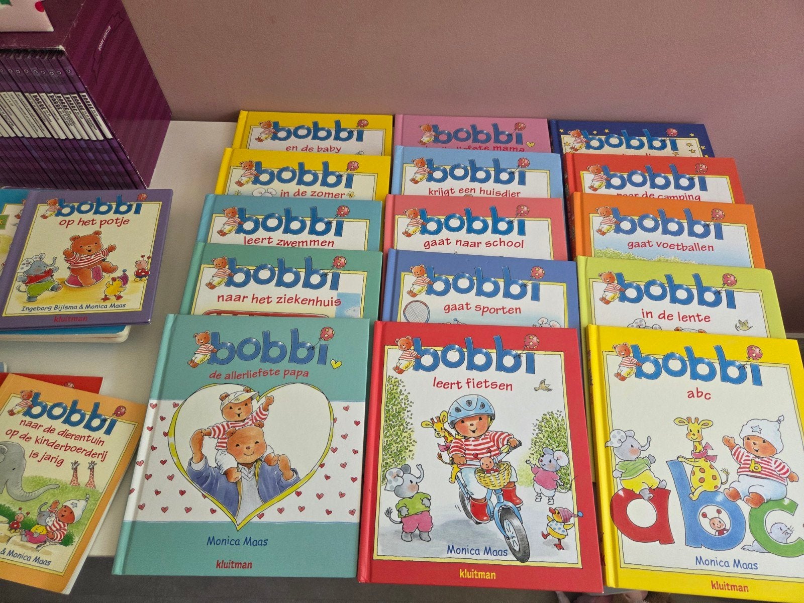 Grote collectie Bobbi boeken - 29 stuks, Boeken, Monica Maas, Ophalen of Verzenden, Zo goed als nieuw, 2 tot 3 jaar
