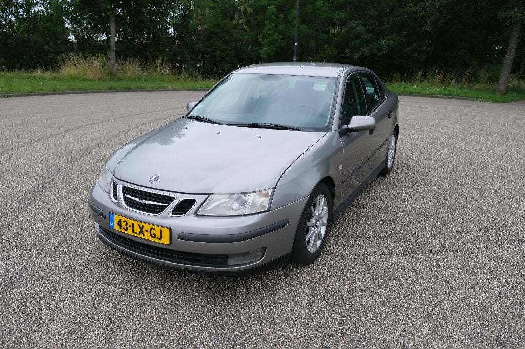 Saab 9-3 2.0 T Sport Sedan 2003 Grijs, Auto's, Saab, Voorwielaandrijving, 1998 cc, 4 cilinders, Handgeschakeld