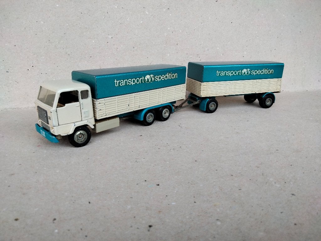 tekno volvo f88  1/50, Hobby en Vrije tijd, Modelauto's | 1:50, Ophalen of Verzenden, Gebruikt, Bus of Vrachtwagen, Tekno