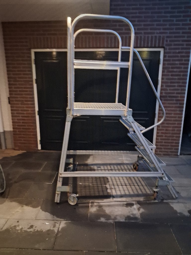 Alluminium bordestrap, Doe-het-zelf en Verbouw, Ladders en Trappen, Ophalen, 2 tot 4 meter