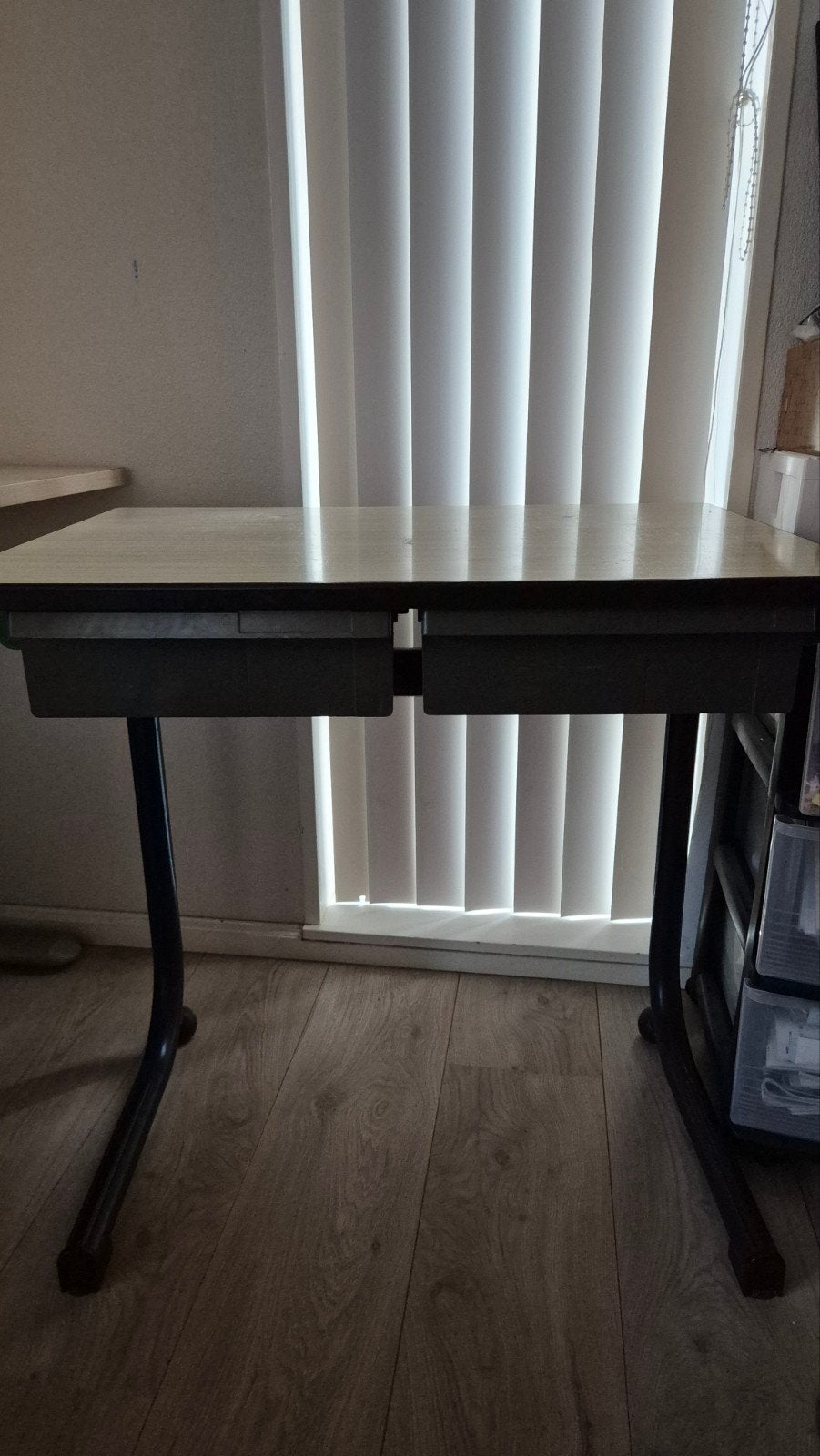 Schoolbureau Marco met 2 lades en 2 stoelen, Ophalen, Gebruikt, Tafel(s) en Stoel(en)