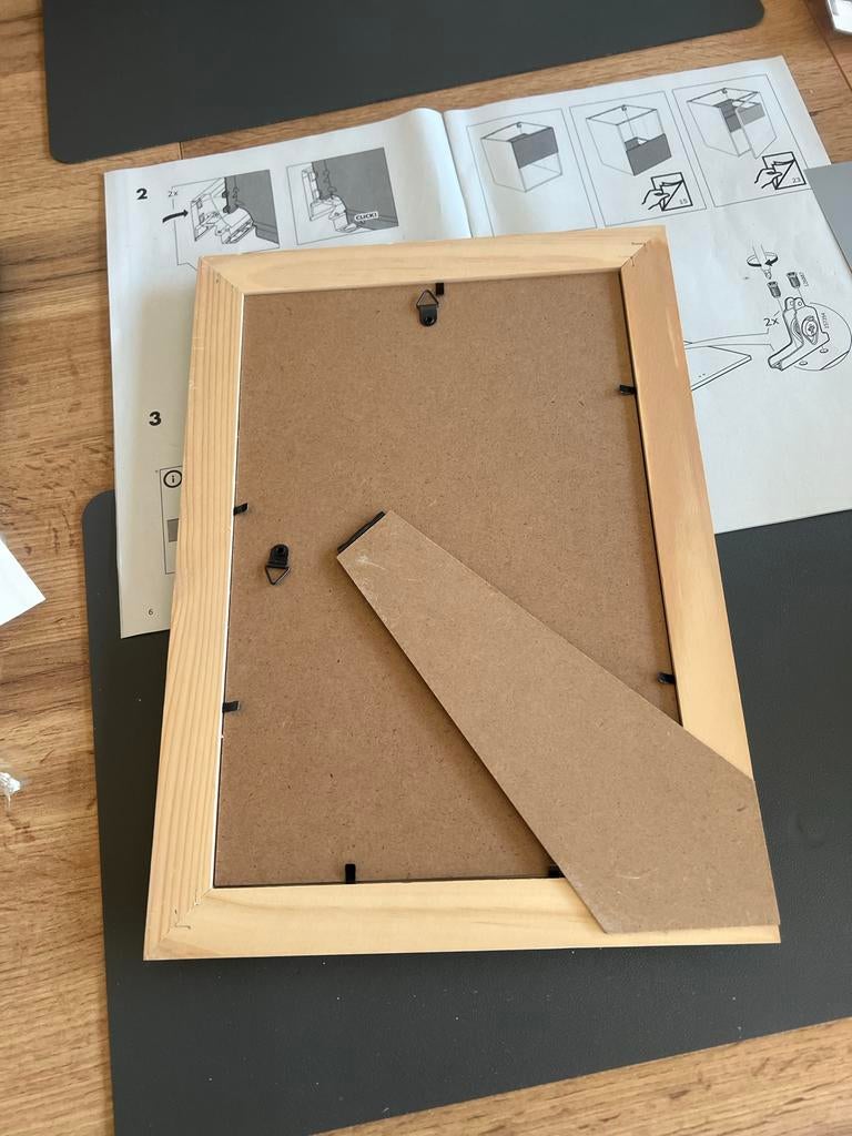 12 witte fotolijsten: 10x 30x40 cm, 2x 52x26 cm, Ophalen, Overige materialen, Zo goed als nieuw, Minder dan 50 cm