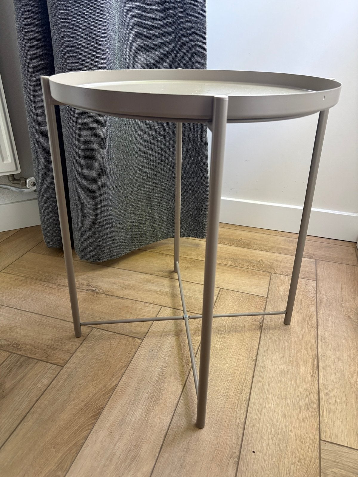 Night stand/ Coffee table, Huis en Inrichting, Tafels | Bijzettafels, Minder dan 55 cm, Rond, Zo goed als nieuw, Ophalen