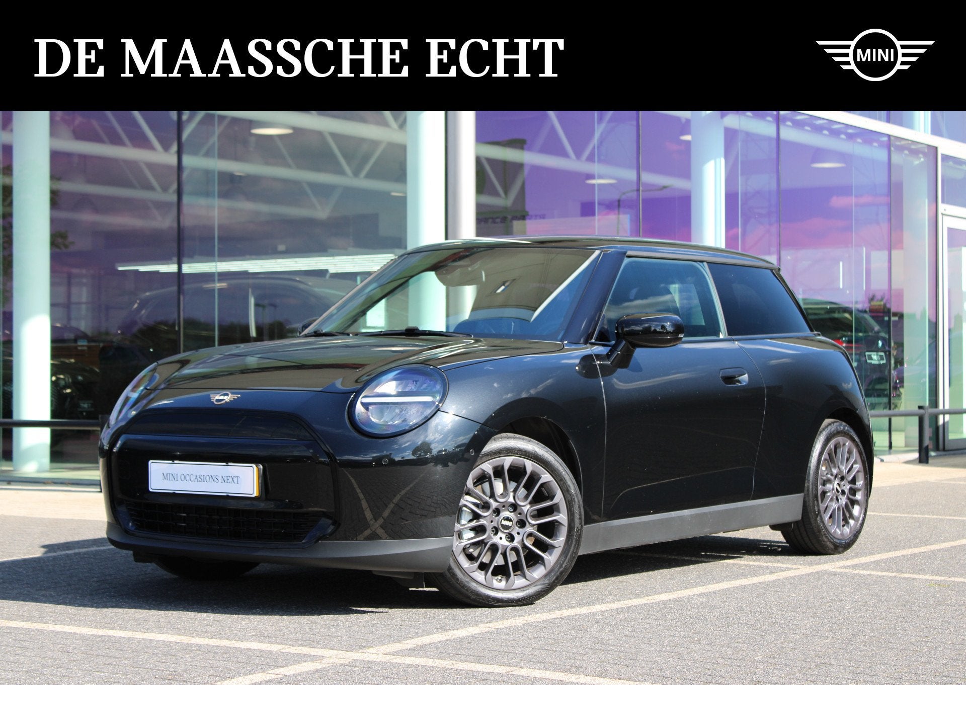 MINI Hatchback Cooper E / Head-Up / LED / Stoelverwarming /, Auto's, Dealer onderhouden, Zwart, Met garantie (alle), 4 stoelen