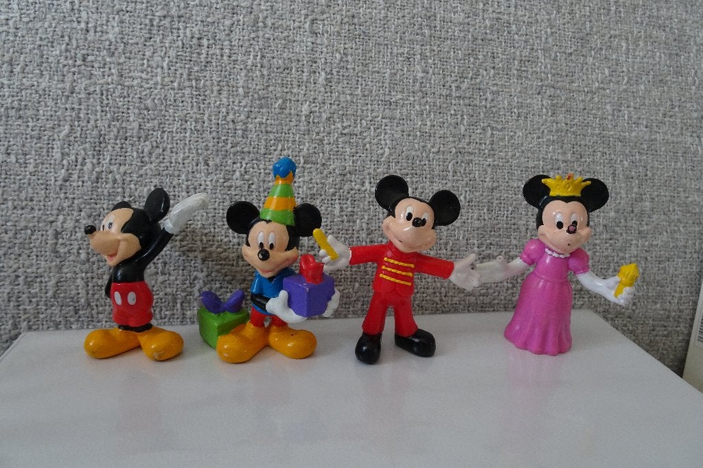 7 Mickey en Minnie Mouse poppetjes, Verzamelen, Disney, Ophalen of Verzenden, Mickey Mouse, Gebruikt, Beeldje of Figuurtje