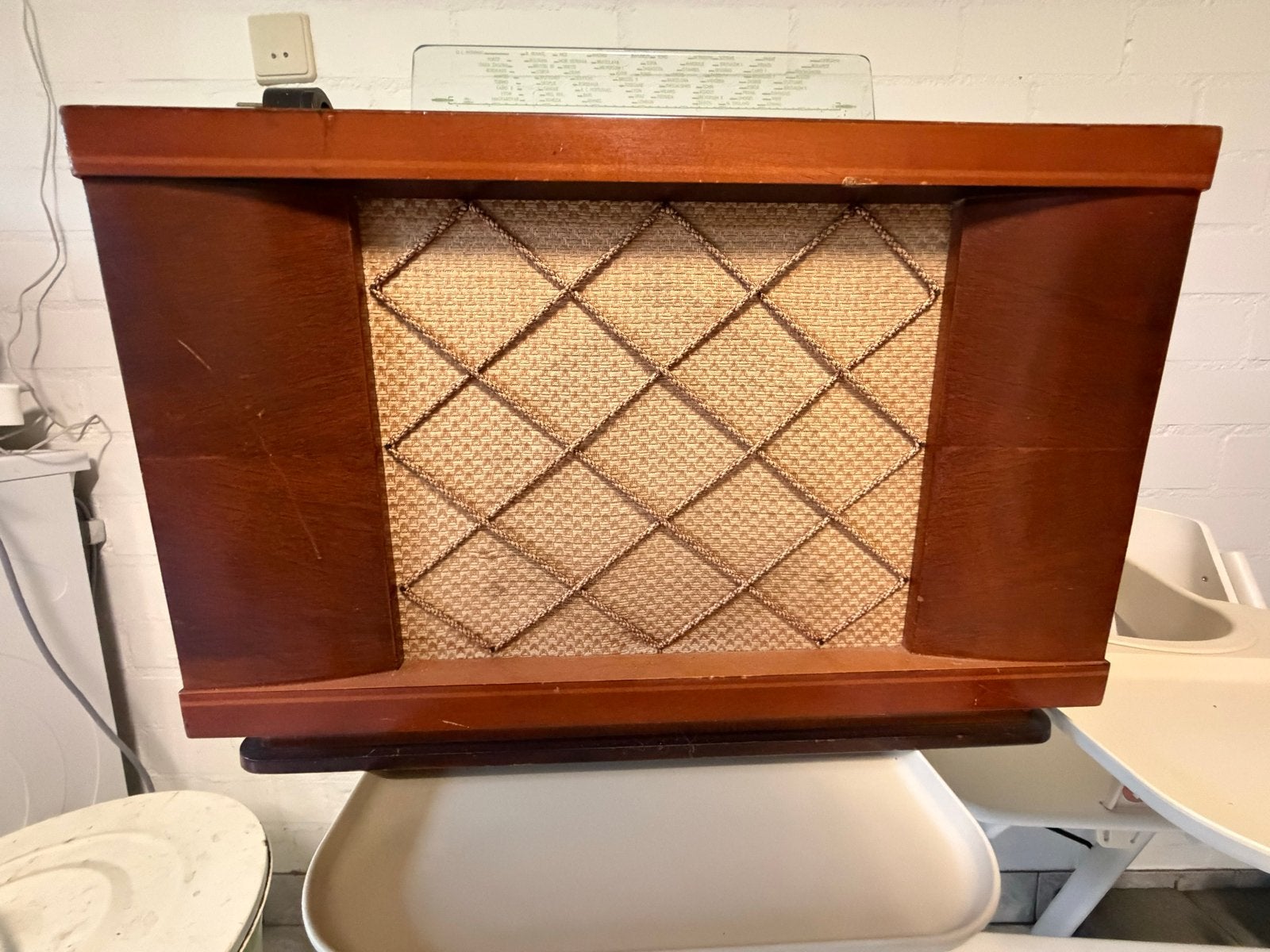 Vintage houten Philips radio, Audio, Tv en Foto, Vintage Televisies, Ophalen, Gebruikt, Overige merken