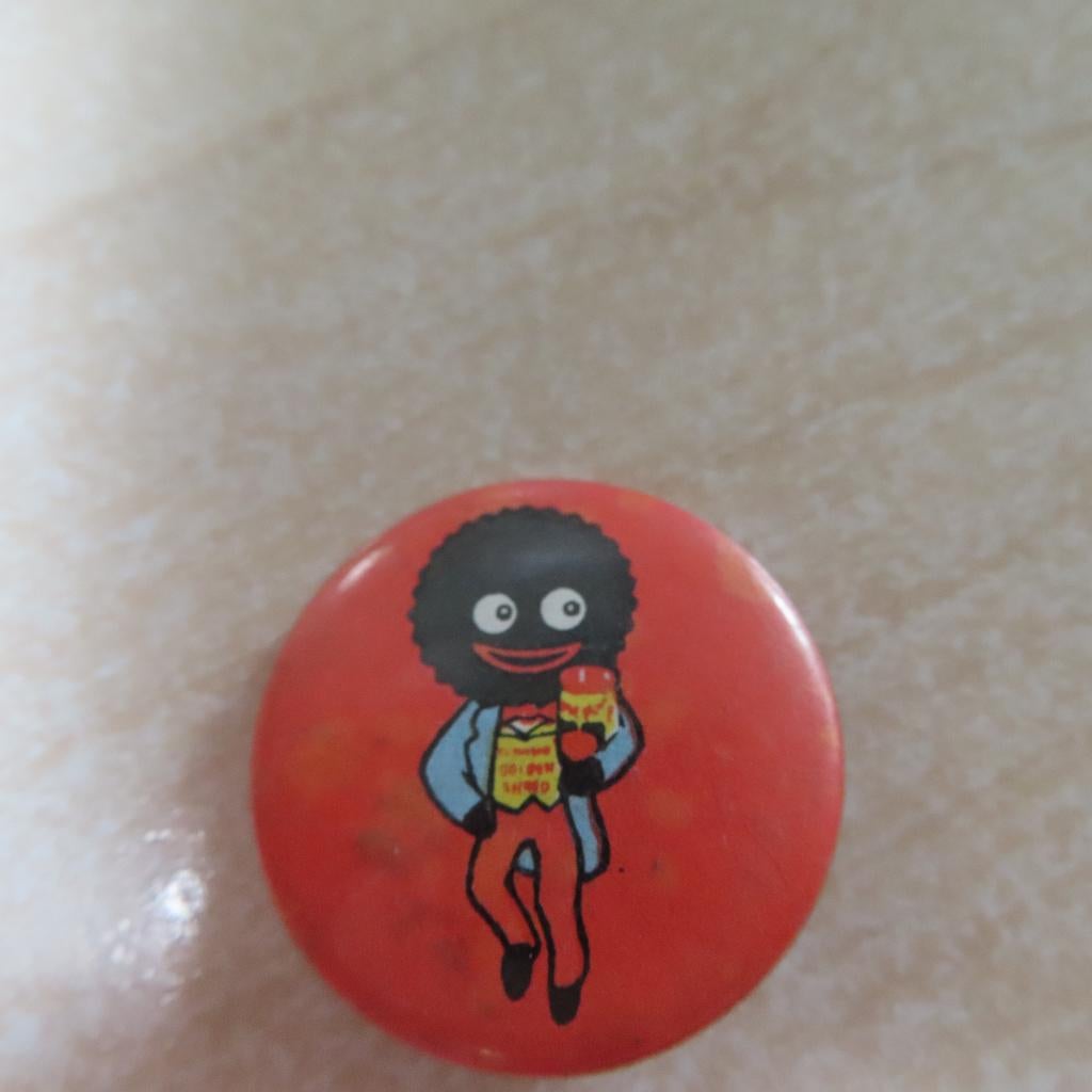 buttons Gaunt Golly badge+ Fix Fox 1961 zeldzaam+ But film, Verzamelen, Speldjes, Pins en Buttons, Verzenden, Zo goed als nieuw