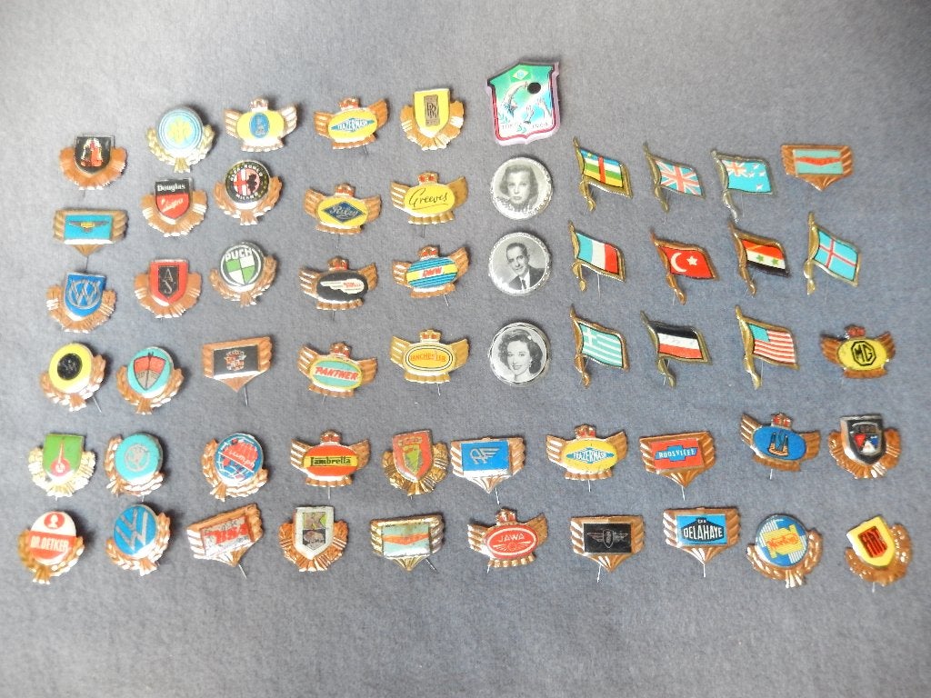 Blikkies' (blikken speldjes), Verzamelen, Ophalen of Verzenden, Gebruikt, Overige onderwerpen, Speldje of Pin