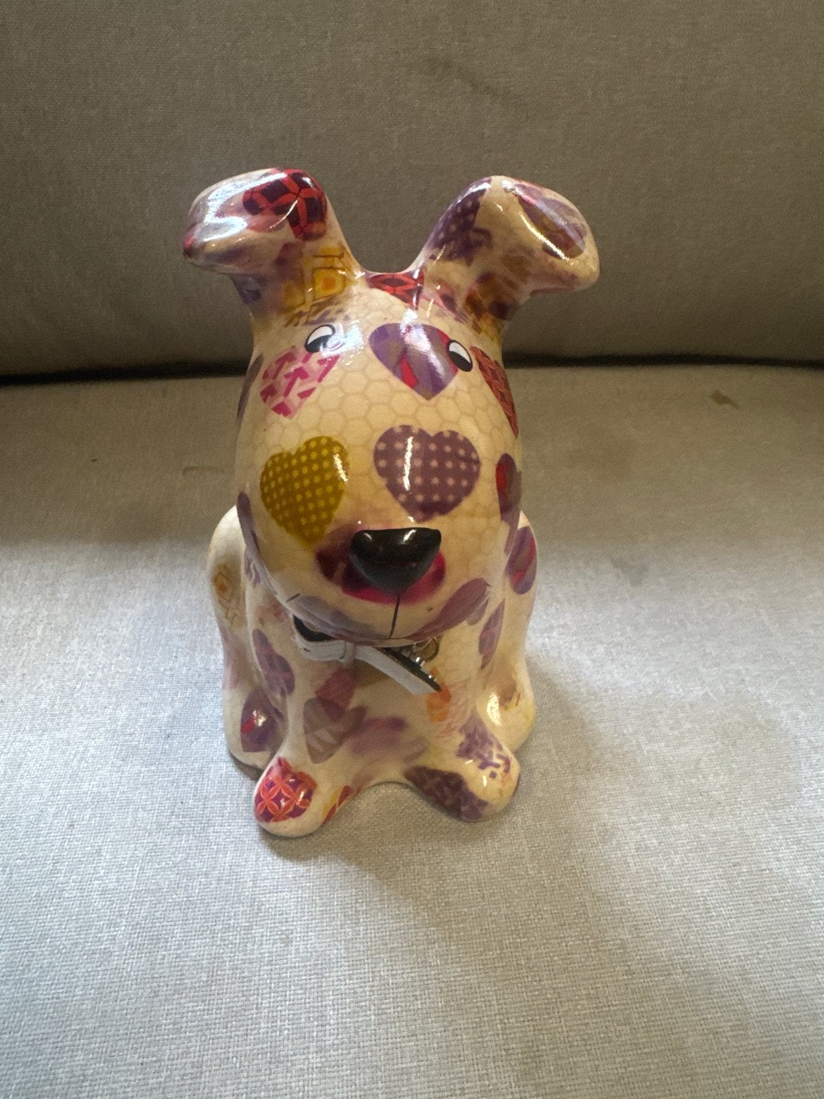 Pomme Pidou Keramiek Spaarpot Hond met Hartjes, Ophalen of Verzenden, Zo goed als nieuw, Steen, Aardewerk of Keramiek, Dier