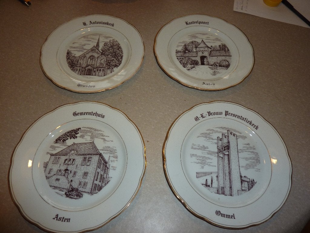 4 oude schotels wandborden asten-ommel-heusden, Antiek en Kunst, Ophalen of Verzenden