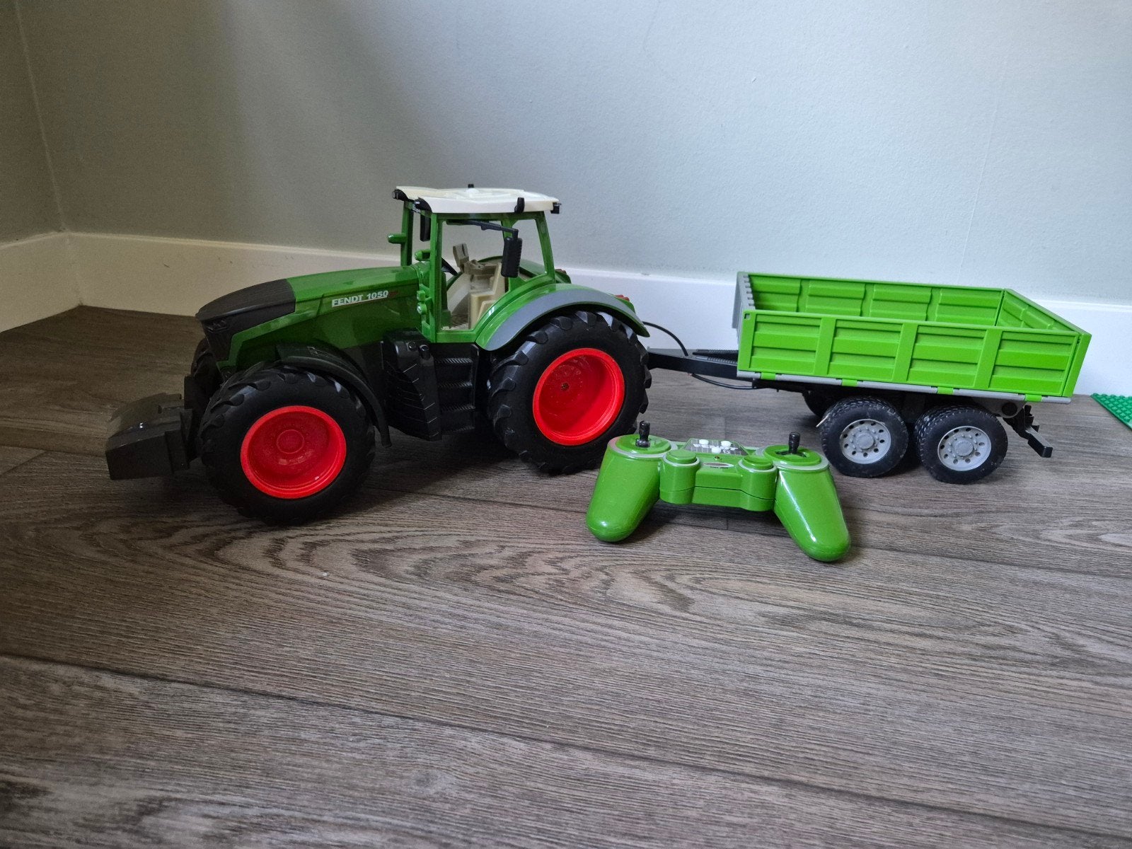 Jamara Fendt 1050 met kipper en afstandsbediening, Ophalen of Verzenden, Gebruikt, Afstandsbediening