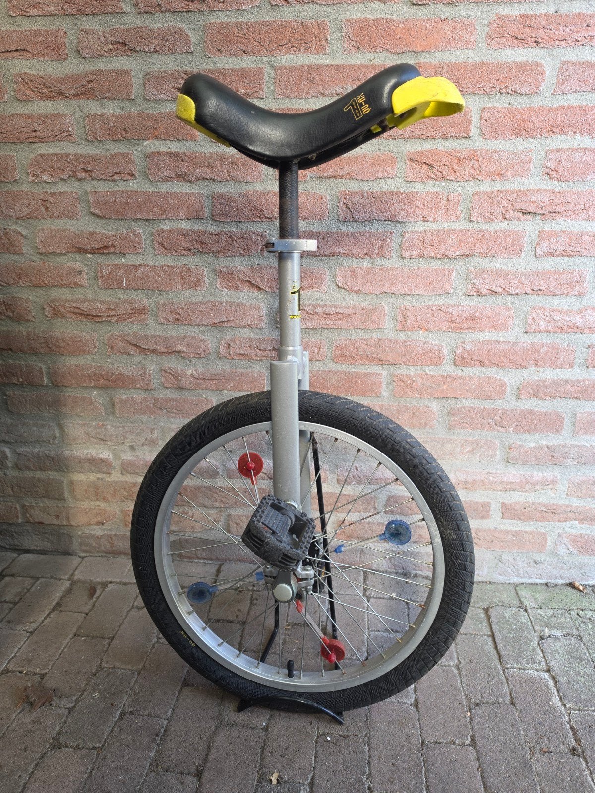 Qu-ax Eenwieler - met standaard, Fietsen en Brommers, Ophalen, Gebruikt