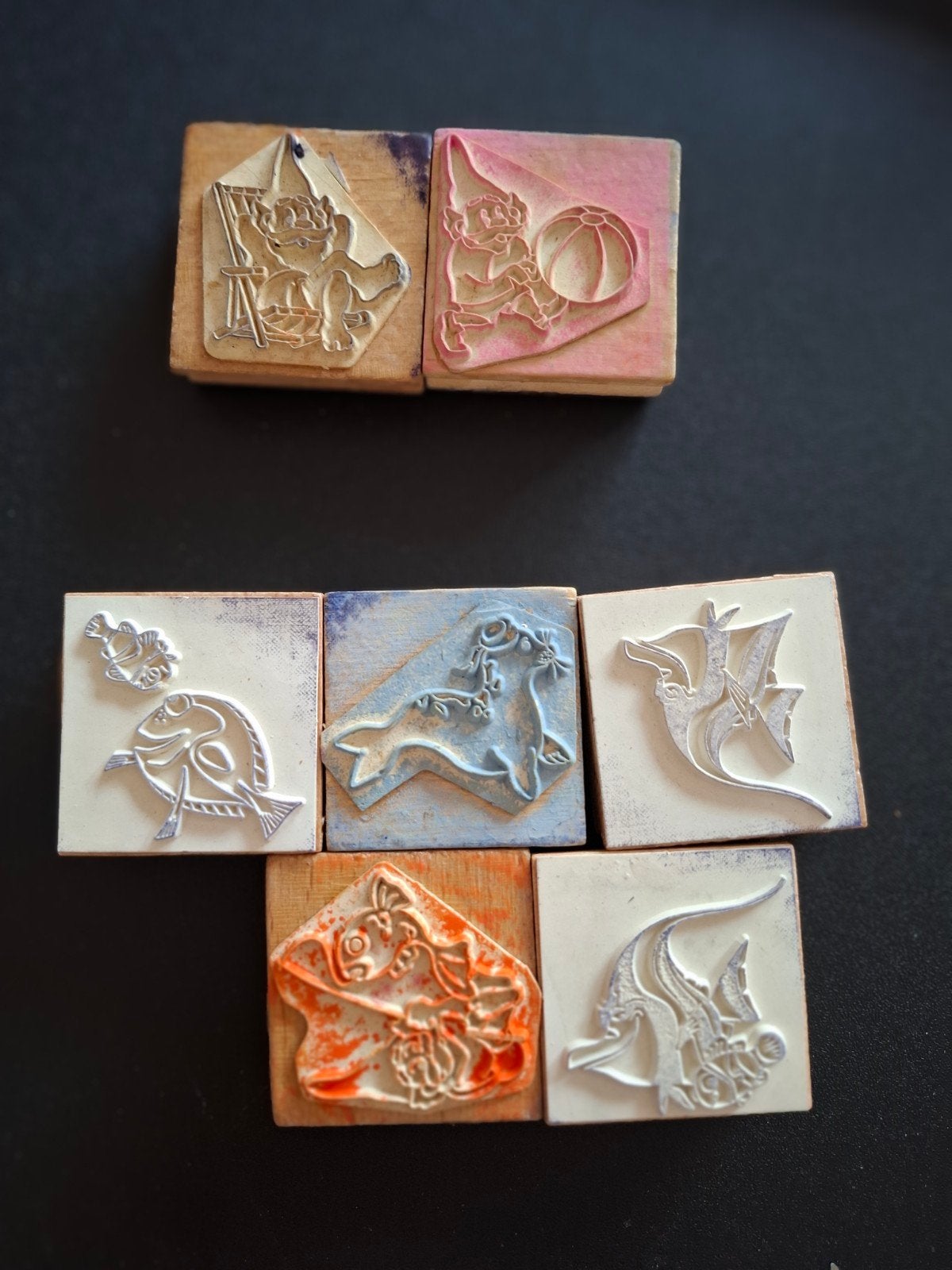 5 stempels van vissen.2 houten stempels van kabouters, Ophalen of Verzenden, Zo goed als nieuw, Houten stempel