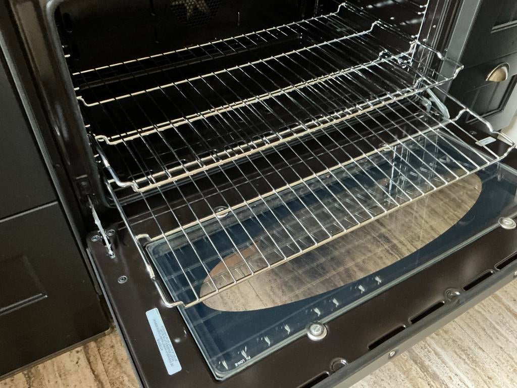 2 bakroosters voor oven 90cm, kan ook evt incl bakplaten, Ophalen, Gebruikt, Oven, 60 cm of meer
