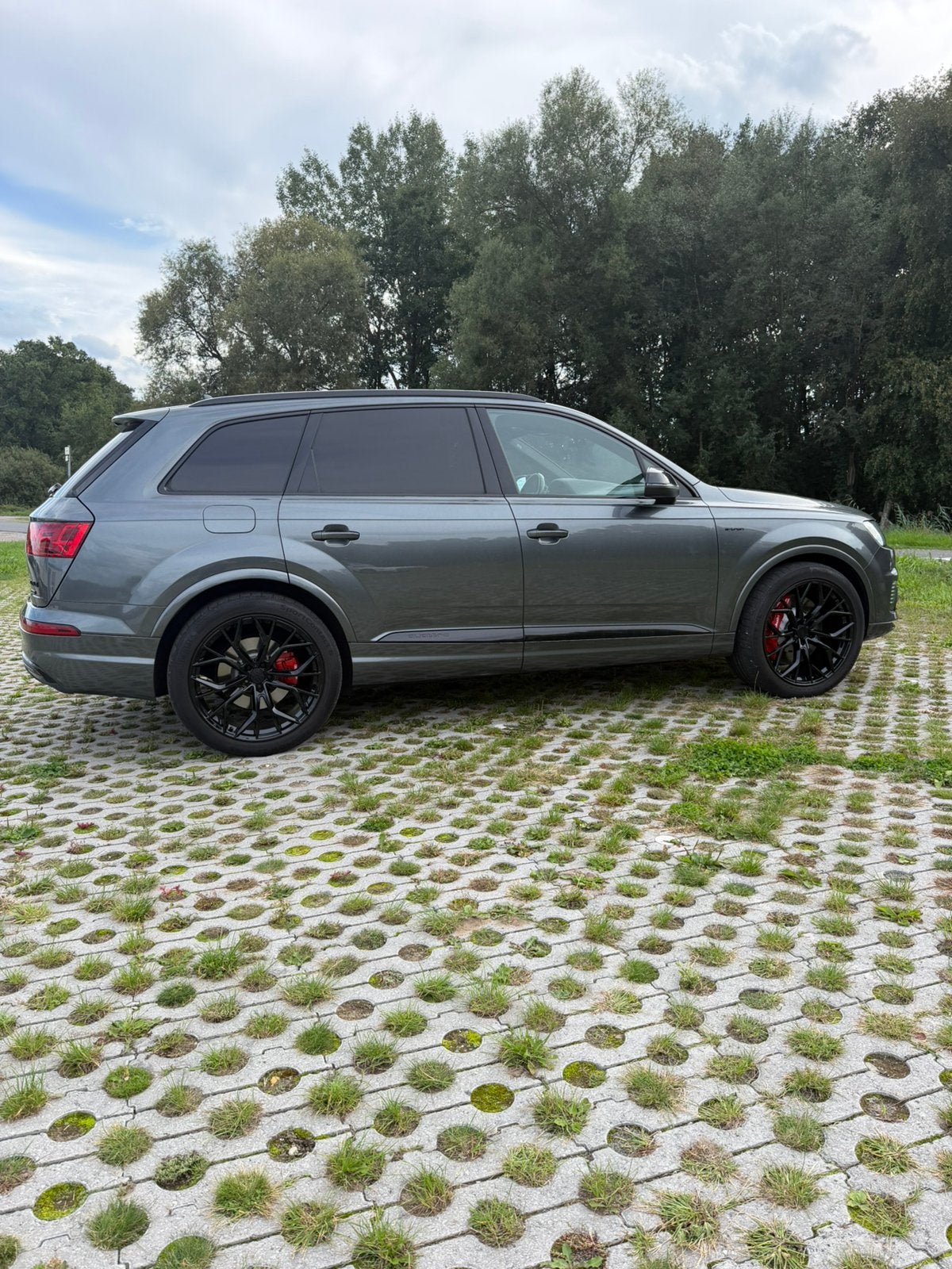 Audi Q7 3.0 TDI e-tron Quattro 440 pk, LUCHTV/PANO, Auto's, Automaat, Zwart, 258 pk, 2420 kg