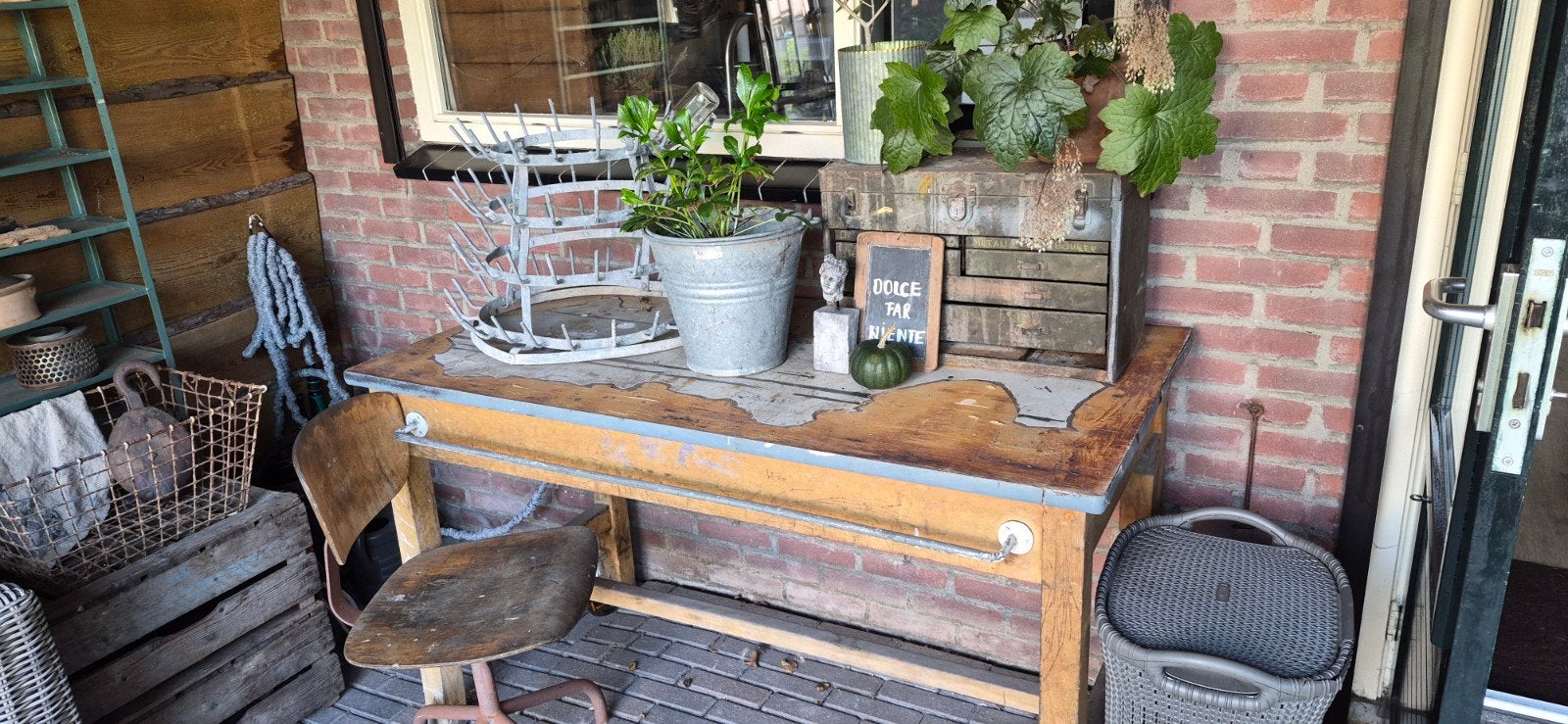 Oude werkbank, vintage stijl, Ophalen