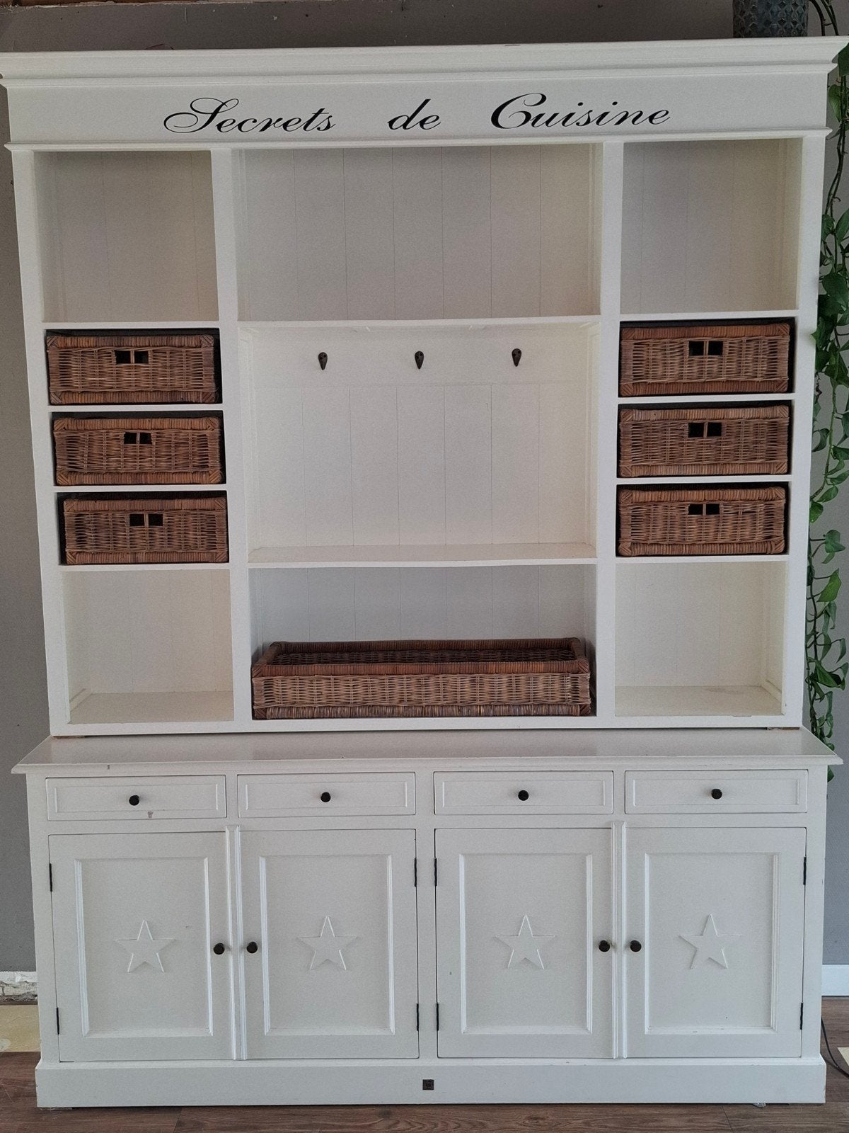 Landelijk dressoir/kast Riviera Maison met manden, Ophalen, Gebruikt, Met deur(en), 150 tot 200 cm