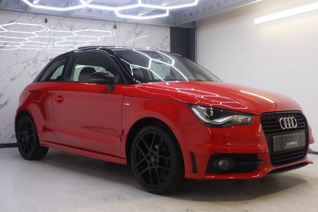 Audi A1 1.2 TFSI Pro Line S Pano, Voorwielaandrijving, Euro 5, 86 pk, Zwart