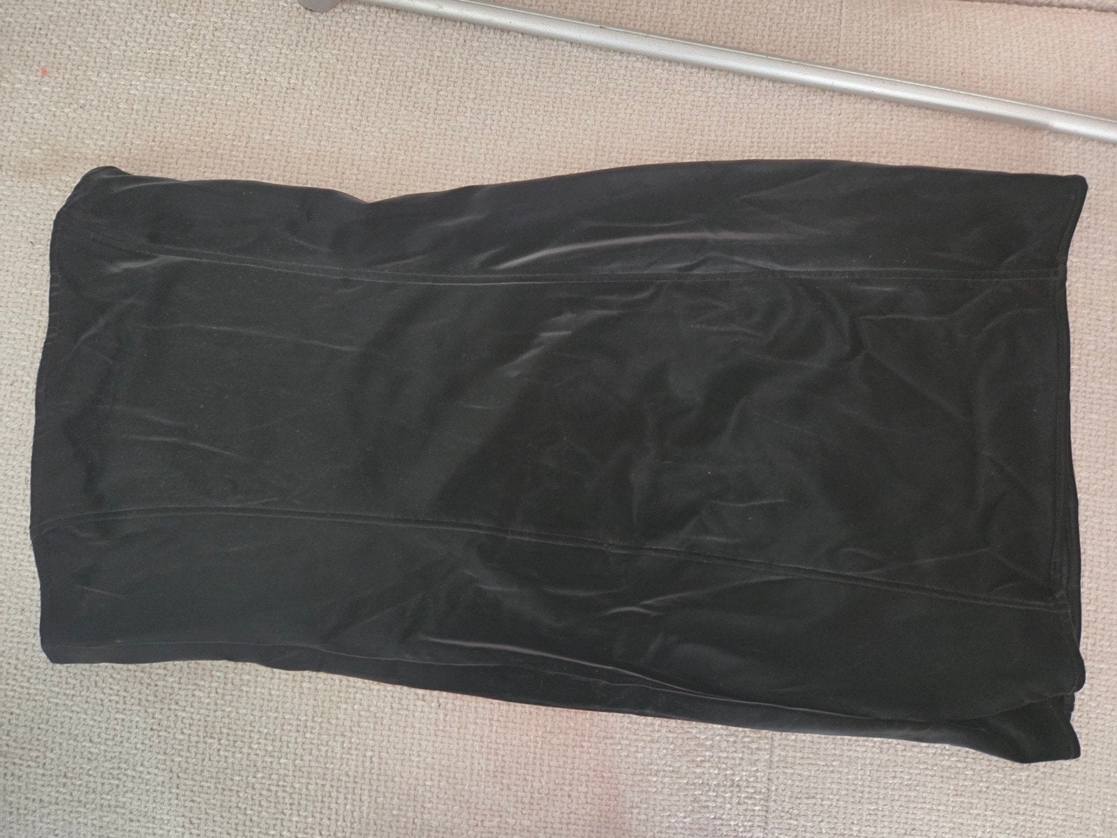Zwarte fluwelen rok van Seven Sisters, maat M, Kleding | Dames, Rokken, Seven Sisters, Zwart, Ophalen of Verzenden, Zo goed als nieuw