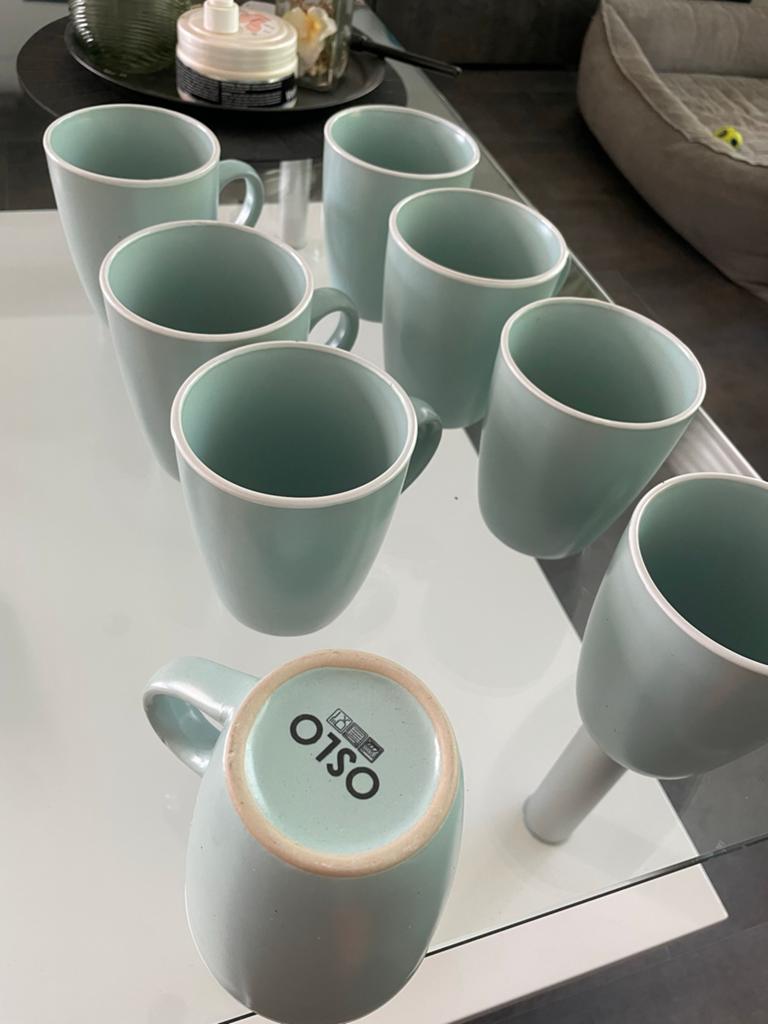 Set van 8 Oslo mokken - Lichtblauw/Mintgroen, Ophalen of Verzenden, Zo goed als nieuw, Steen/keramiek, Overige merken