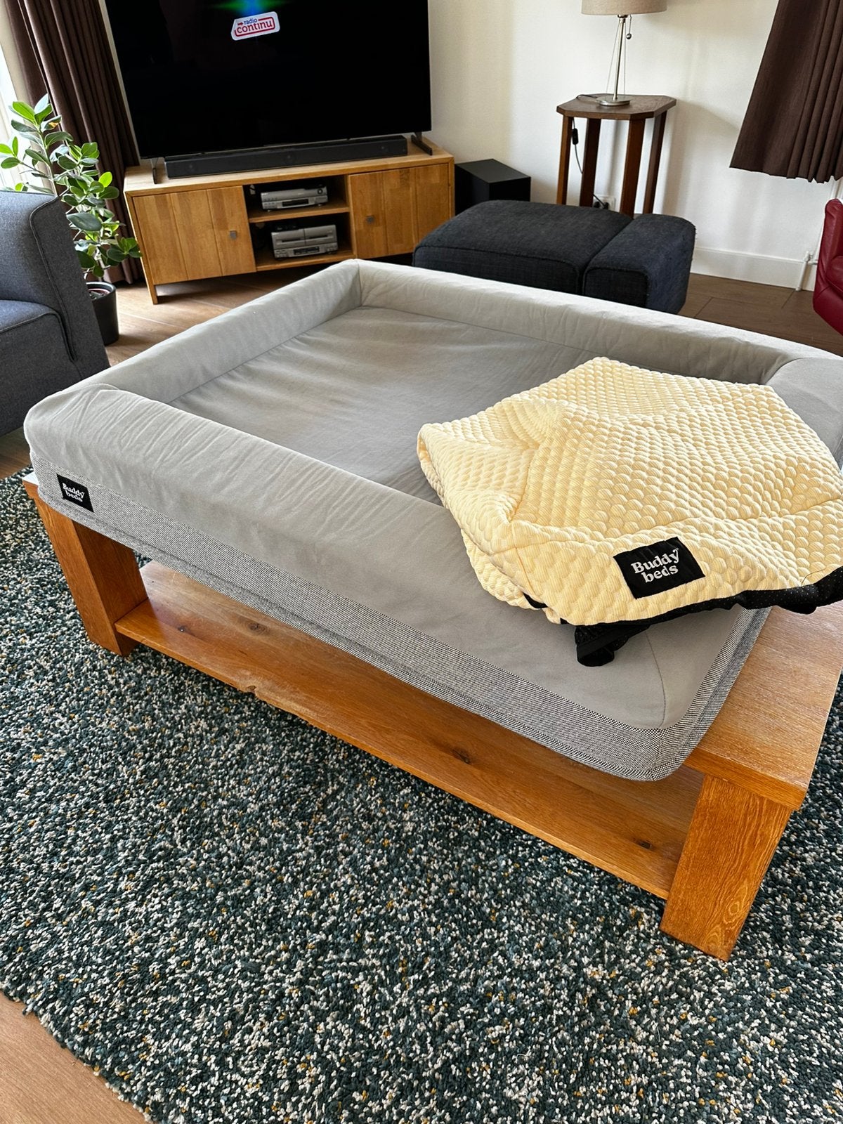 Mooie zo goed als nieuwe buddy bed voor uw hond., Ophalen, Zo goed als nieuw