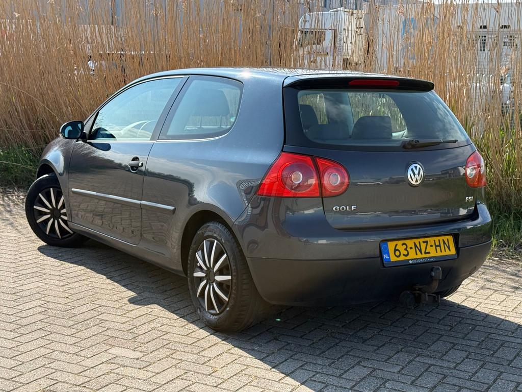 Volkswagen Golf 1.4 FSI Trendline Airco Cruise Trekhaak Nieu, Voorwielaandrijving, Stof, Gebruikt, 4 cilinders