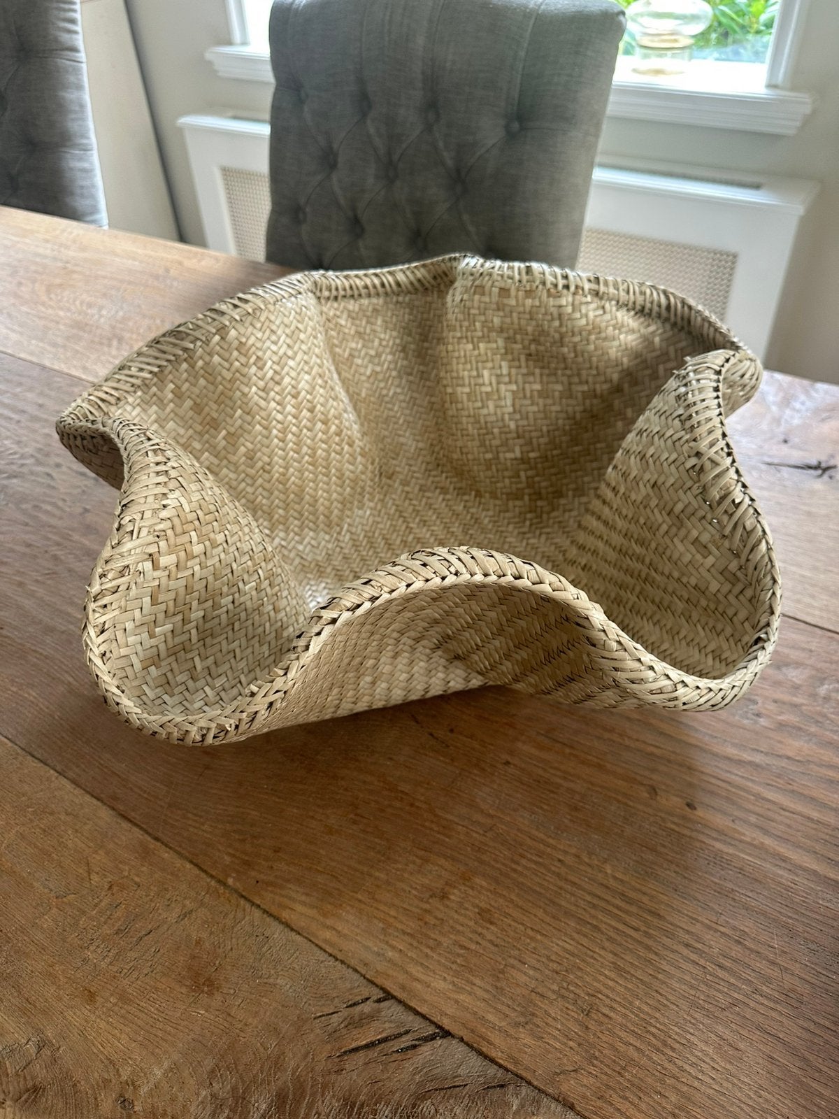 H&M home rieten gevlochten rotan raffia schaal mand nieuw xl, Huis en Inrichting, Ophalen of Verzenden, Zo goed als nieuw, Rond