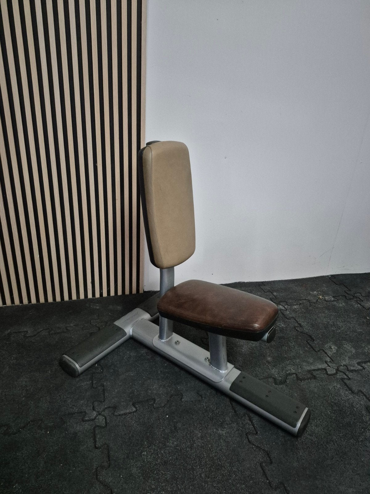 Fitness Utility Bench – Professionele Shoulder Press Bench, Ophalen of Verzenden, Zo goed als nieuw, Fitnessbank