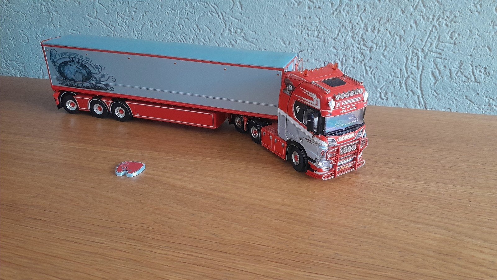 Verbeek, Hobby en Vrije tijd, Modelauto's | 1:50, Ophalen of Verzenden, Zo goed als nieuw, Bus of Vrachtwagen, Lion Toys