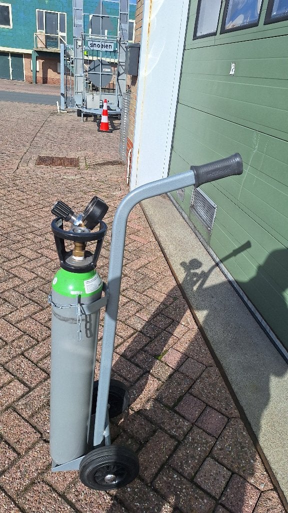 gasfles 10 liter met meter en kar Formeergas, Ophalen, Overige typen, Industriepark 2a 9351PA Leek, H.O.Albert Ale Slotema