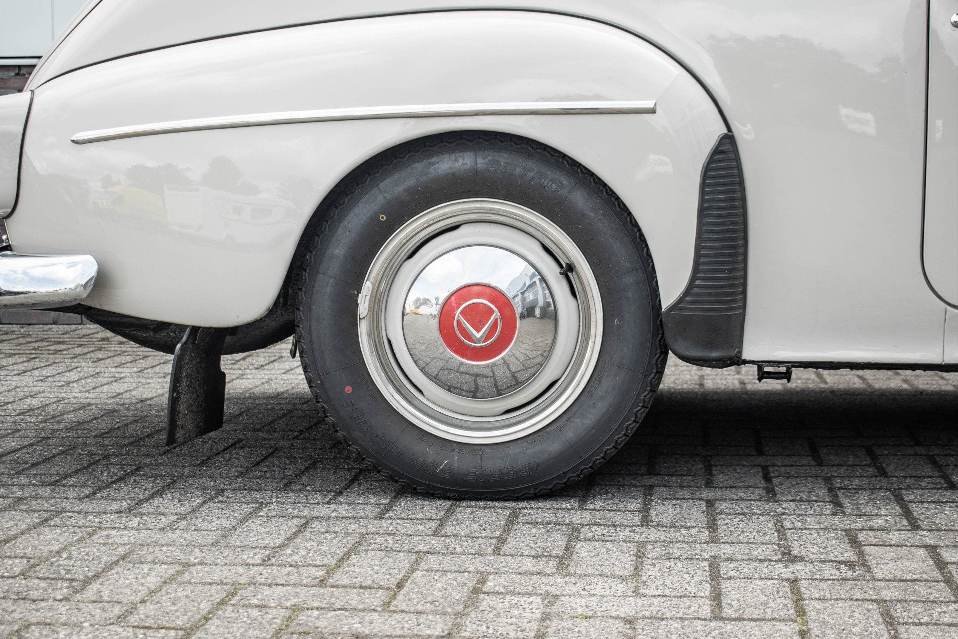 Volvo P 54403 A | Kattenrug | extreem net exemplaar, foto 4