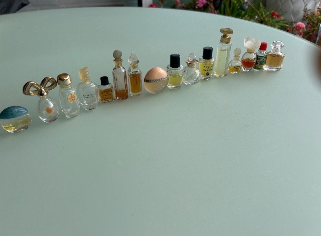 Vintage collectible Miniature Perfume Display Collection, Ophalen of Verzenden