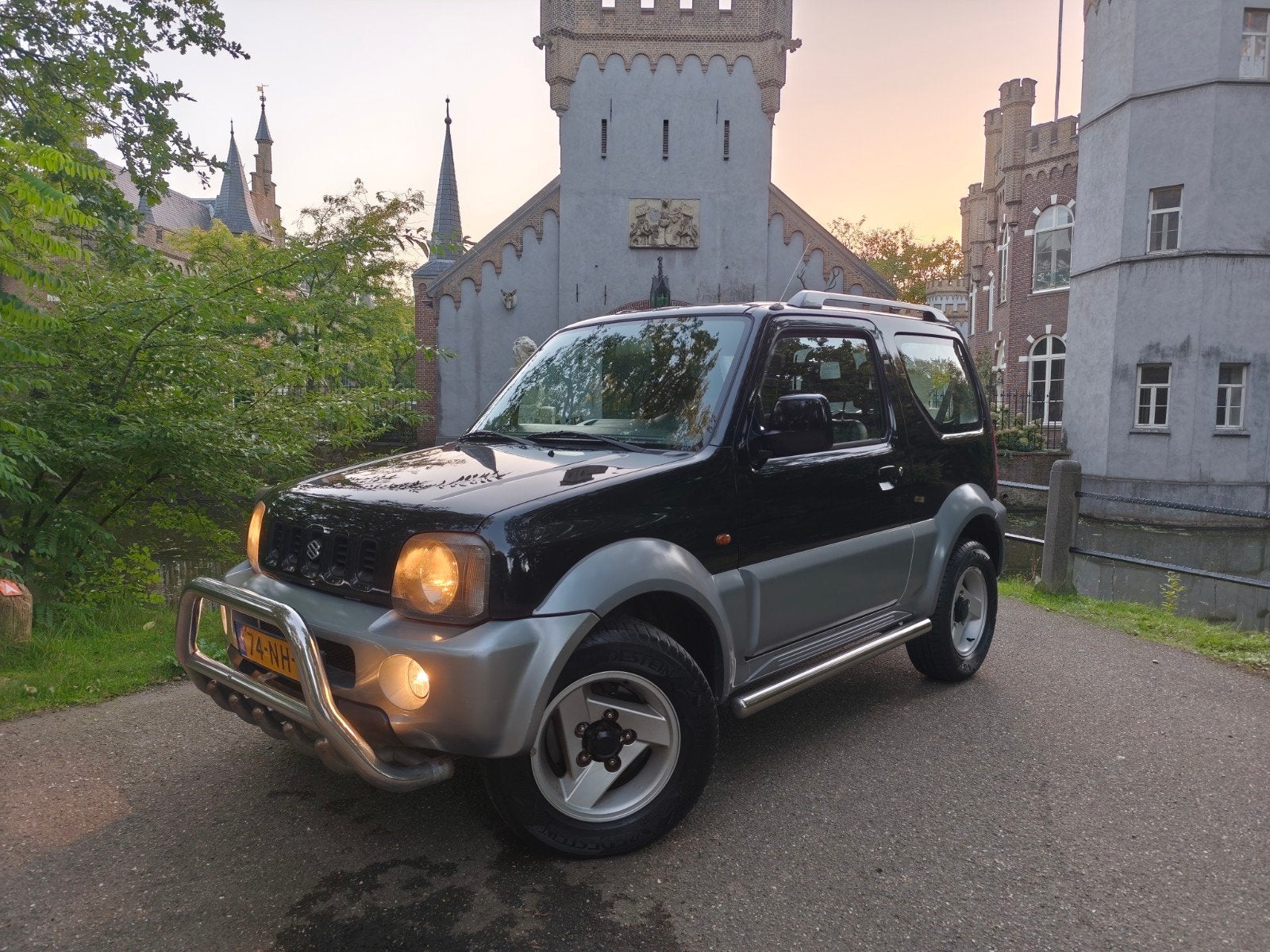 Suzuki Jimny 1.3 JLX airco / trekhaak / apk 9-2027 / NAP!!, 13 km/l, 40 €/maand, Zwart, 4 cilinders