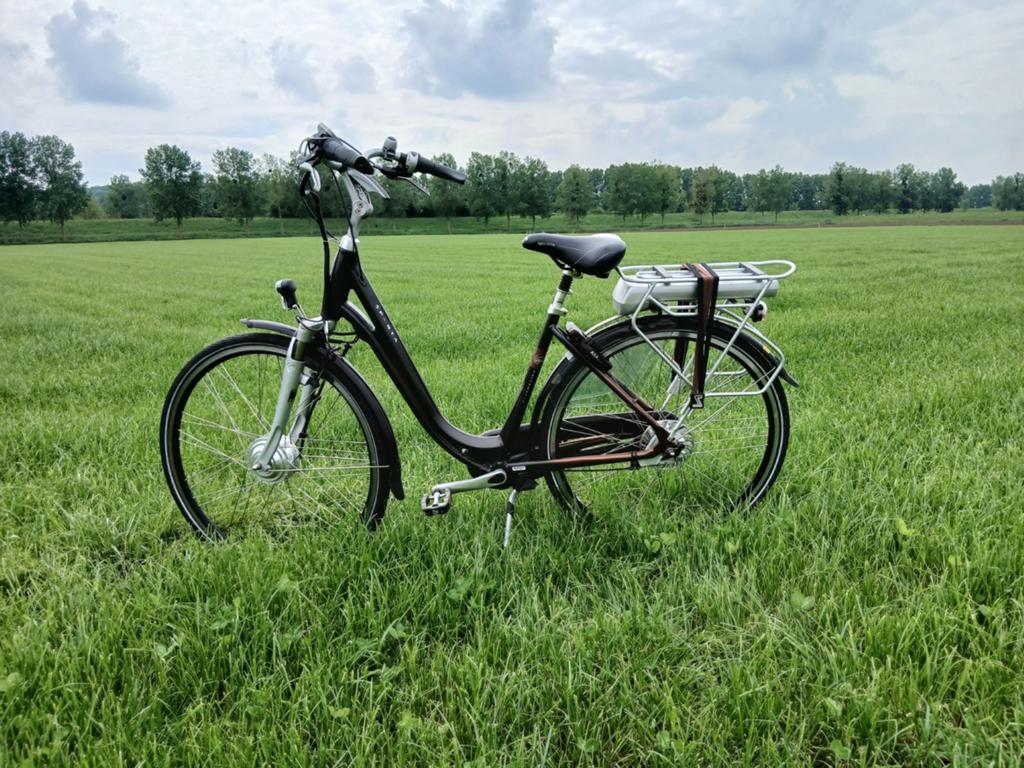 Te koop elektrische fiets sparta C2 emotion maat 48, Fietsen en Brommers, Elektrische fietsen, 47 tot 51 cm, Ophalen, Zo goed als nieuw