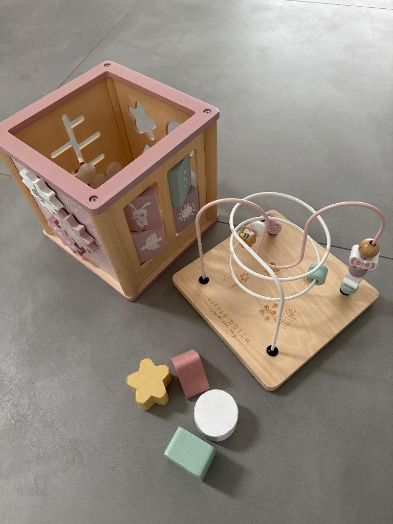 Activiteitenkubus little Dutch roze, Kinderen en Baby's, Speelgoed | Houten speelgoed, Ophalen of Verzenden, Gebruikt, Overige typen