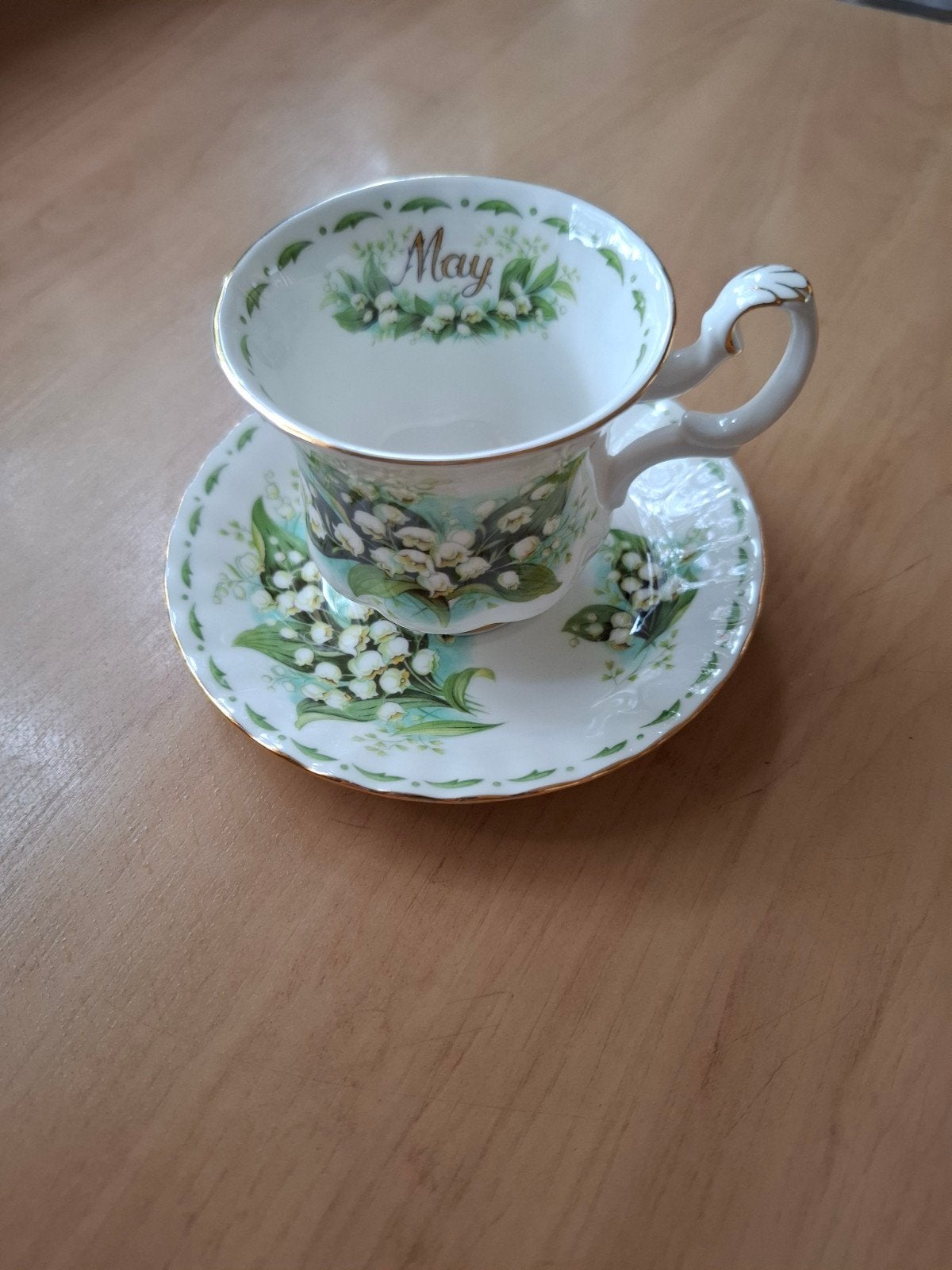 Royal Albert 'Lily of the Valley' kop en schotel - Mei, Ophalen of Verzenden